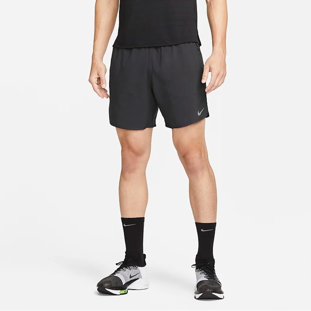 Nike Stride Dri-Fit Shorts 7”